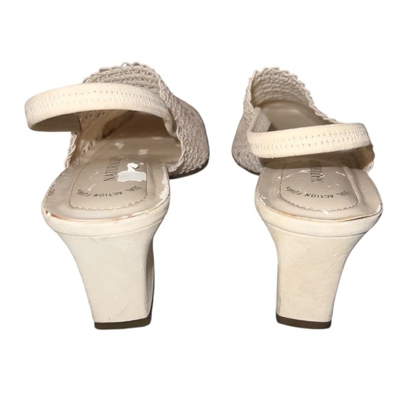 Naturalizer Cream Mules Weaved Crocheted Cushioned Footbed Block Heel 9 Wide - Picture 3 of 7